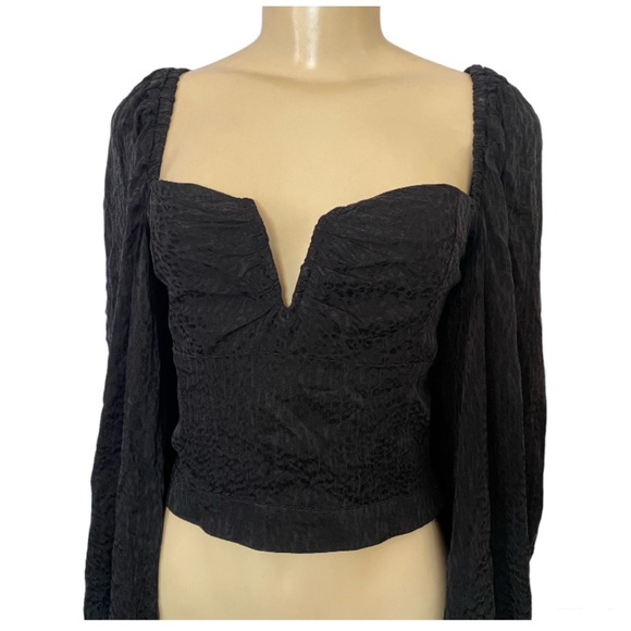 ElleJay Revolve Black Leopard Print Cropped Top Size Large Smocked Back - Picture 3 of 14